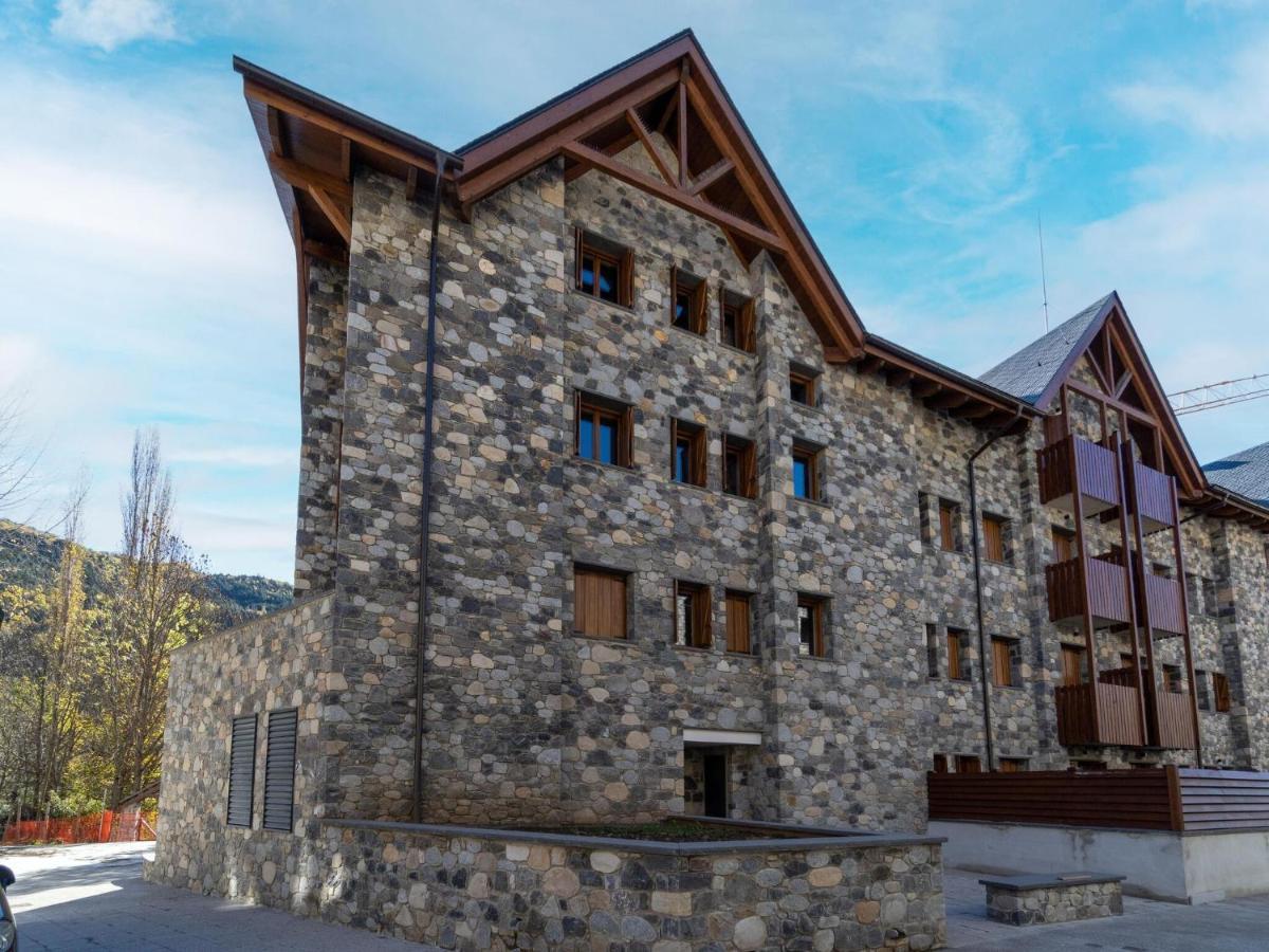 Belvilla By Oyo Nice Apartment In Benasque Eksteriør billede